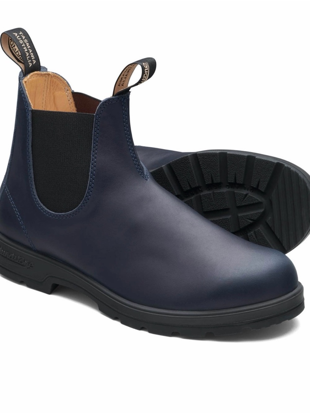 Blundstone Chukka Boots in Navy and Black
